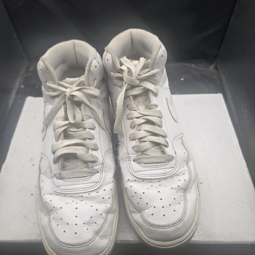 Nike‎ White High-Top Sneakers